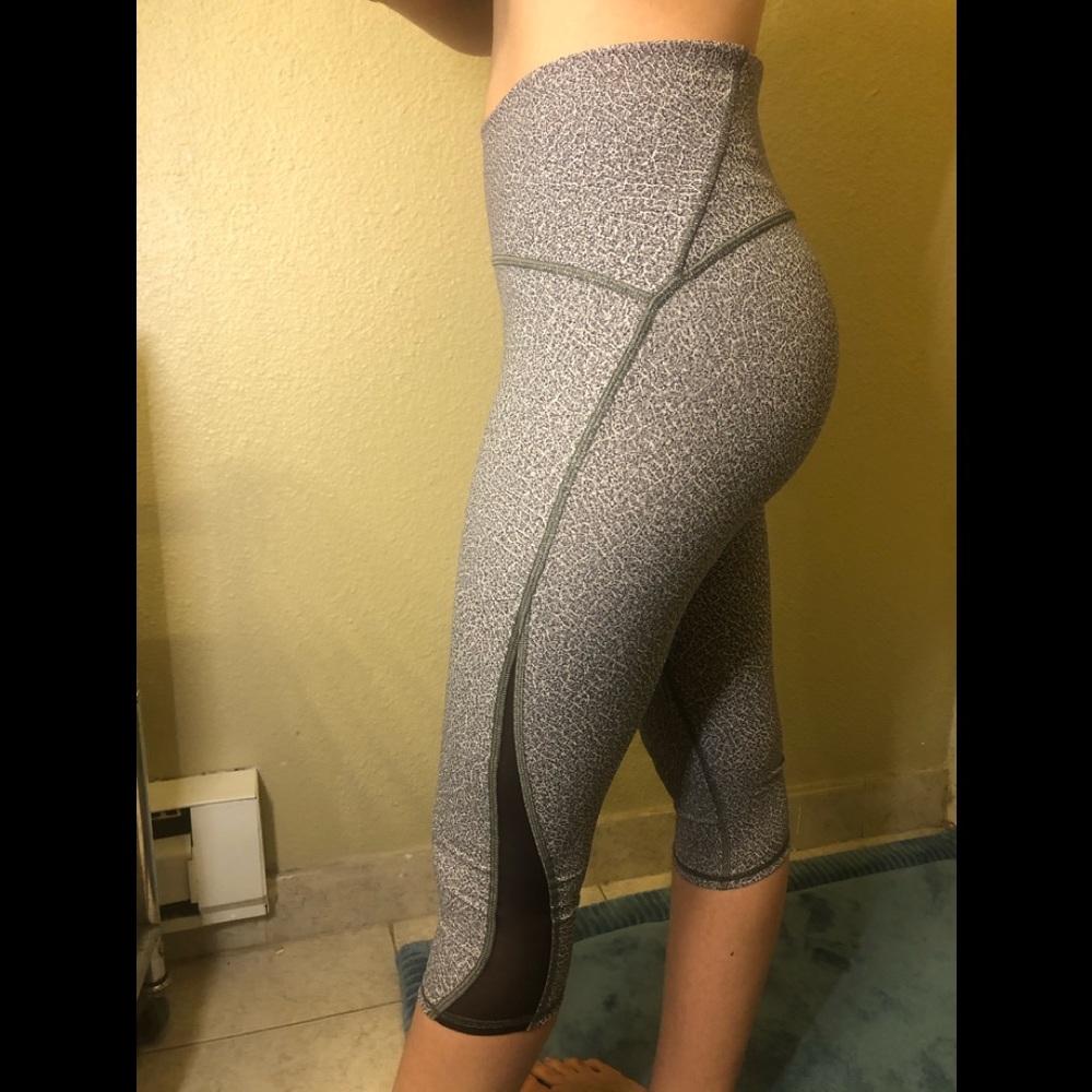 Lululemon Train Times Crop (17")
